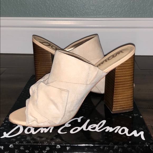 Stacked heel mules - Picture 2 of 3